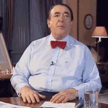 Robert Maxwell Maxwell GIF - Robert Maxwell Maxwell Maxwell Father GIFs