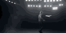 Swing The Guitar Keith Urban GIF - Swing The Guitar Keith Urban The Fighter GIFs
