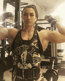 Valentina Mishina Female Bodybuilder GIF