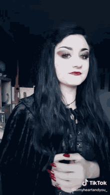 Tiktok Elmyheartandyou GIF - Tiktok Elmyheartandyou Gothic Girl GIFs