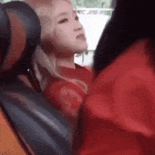 Gowon Loona GIF - Gowon Loona Eating GIFs