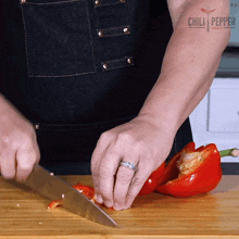 Chopping Bell Pepper Chili Pepper Madness GIF - Chopping Bell Pepper Chili Pepper Madness Slicing Bell Pepper GIFs