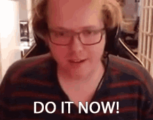 Do It Now Screaming GIF - Do It Now Screaming Provoking GIFs