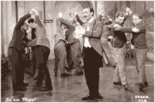 Heinz Rühmann Dance GIF - Heinz Rühmann Dance Vintage GIFs