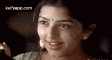 Ammaaye Sannaga Aranavve Navvaga.Gif GIF - Ammaaye Sannaga Aranavve Navvaga Bhumika Chawla Actress GIFs