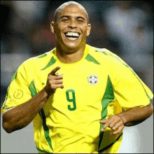 Ronaldo Futebol Brasileiro Brasil Jogo Jogador GIF - Ronaldo Player Soccer Brasil GIFs