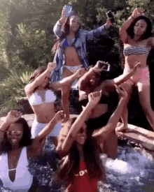 Dancing Party GIF - Dancing Party Poolparty GIFs