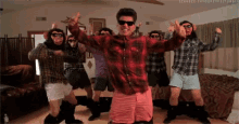 Bruno Mars Dancing GIF - Bruno Mars Dancing Lazy Song GIFs