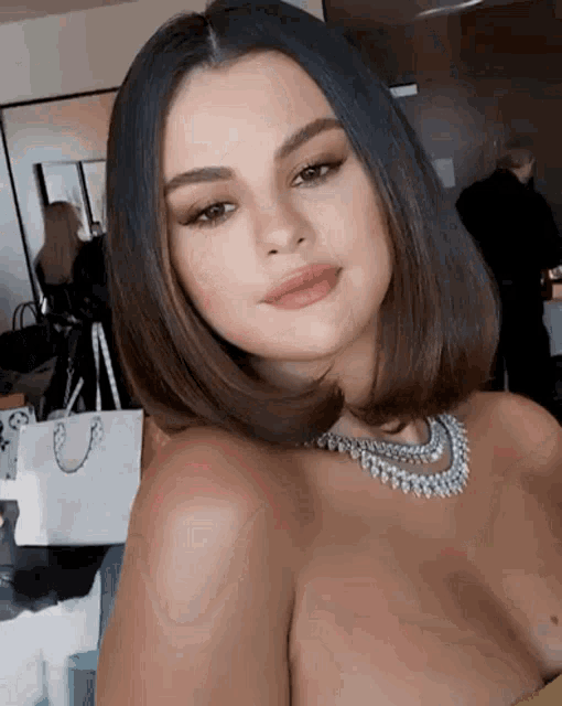 Selena Gomez GIF - Selena Gomez GIFs