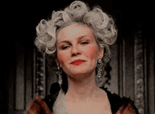 When You Fancy And Proud GIF - Kirsten Dunst Clap Clapping GIFs