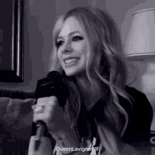 Queen Lavigne Avril Lavigne GIF - Queen Lavigne Avril Lavigne GIFs