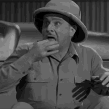 Whistle Bud Abbott GIF - Whistle Bud Abbott Abbott And Costello Meet The Mummy GIFs