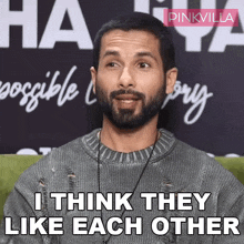 I Think They Like Each Other Shahid Kapoor GIF - I Think They Like Each Other Shahid Kapoor Pinkvilla GIFs