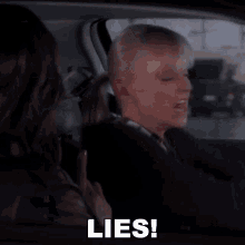 Lies Christy GIF - Lies Christy Anna Faris GIFs