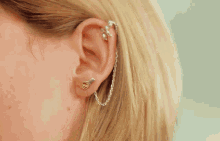 Jodie Whittaker Doctor Who GIF - Jodie Whittaker Doctor Who Earring GIFs