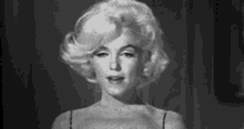 Smile Marilyn Monroe GIF - Smile Marilyn Monroe Hairflip GIFs