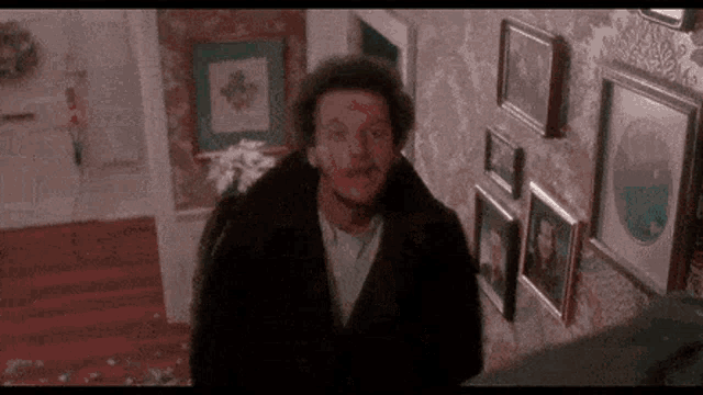 Home Alone1 Funny Movies GIF - Home Alone1 Funny Movies Paint Cans -  Discover & Share GIFs