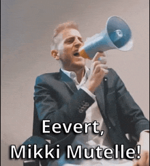 Eevert Mikki GIF - Eevert Mikki Mutelle GIFs