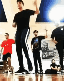 Darren Espanto Dancing GIF - Darren Espanto Dancing Groove GIFs