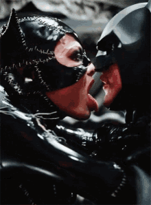 Batman Selena GIF - Batman Selena Catwoman GIFs