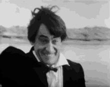 Second Doctor Wave GIF - Second Doctor Wave Patrick Troughton GIFs