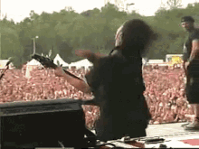 System Of A Down Daron Malakian GIF - System Of A Down Daron Malakian Concert GIFs