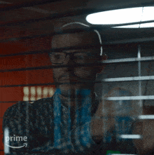 Closing The Blinds Iain GIF - Closing The Blinds Iain The Consultant GIFs