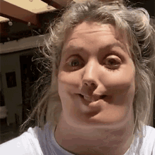 Wide Jaw Laura Clery Vlog GIF - Wide Jaw Laura Clery Vlog Say What GIFs
