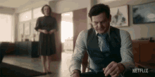 Troubled Henry Wingrave GIF - Troubled Henry Wingrave Henry Thomas GIFs