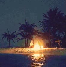 Elizabeth Swann & Jack Sparrow Drunk Dancing At Island Bonfire GIF - Beach Bonfire Jack Sparrow GIFs