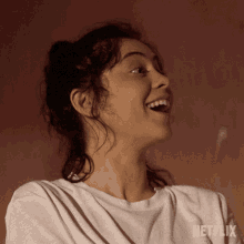 Laughing Lisa Nova GIF - Laughing Lisa Nova Rosa Salazar GIFs