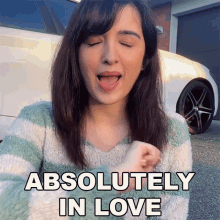 Shirley Setia In Love GIF - Shirley Setia In Love Absolutely In Love GIFs