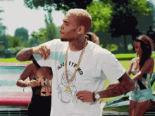 Chris Brown Dancing GIF - Chris Brown Dancing Get Down GIFs