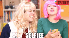 Selfie Sofì E Luì GIF - Me Contro Te Sofi E Lui Youtuber GIFs