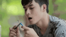 เก้า จิรายุ GIF - Kao Jirayu Blowing Pencils GIFs