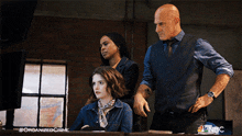 Take A Look At This Sergeant Ayanna Bell GIF - Take A Look At This Sergeant Ayanna Bell Detective Elliot Stabler GIFs