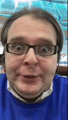 Sansone Pallone Selfie GIF - Sansone Pallone Selfie Making Faces GIFs