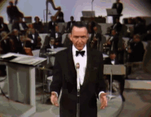 Come Here Frank Sinatra GIF - Come Here Frank Sinatra Come On GIFs