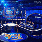Canadian-game-shows Tv-programme-the-mad-dash GIF - Canadian-game-shows Tv-programme-the-mad-dash Family-feud-canada GIFs