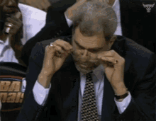Frustrated Phil Jackson GIF - Frustrated Phil Jackson Chicago Bulls GIFs