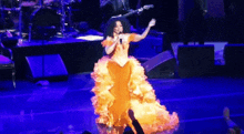Diana Ross Wave GIF - Diana Ross Wave GIFs