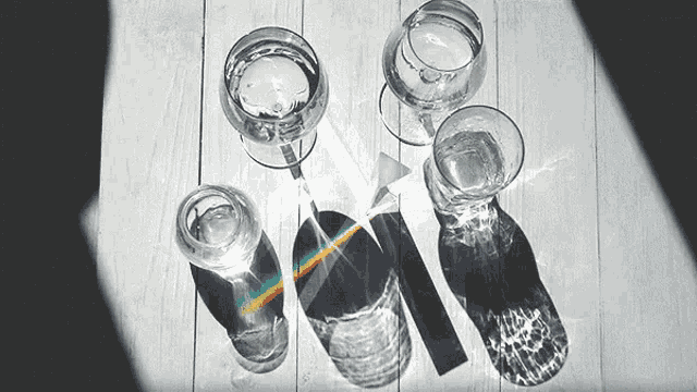 Water Aesthetic GIF – Water Aesthetic Glasses – Otkrivajte i delite GIF-ove