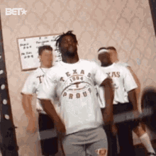 Lifting Weights No Limit GIF - Lifting Weights No Limit Chronicles On Bet GIFs