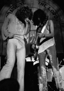 Bulge Damn Son GIF - Bulge Damn Son Led Zeppelin GIFs