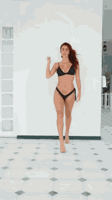 Hot Trend GIF - Hot Trend Girl GIFs