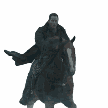 riding a horse owen grady chris pratt jurassic world dominion on a horseback