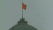 the coat of arms of the soviet union has a hammer and sickle on it