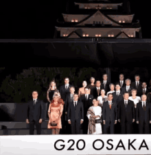 Bolsonaro Osaka GIF - Bolsonaro Osaka Standing GIFs