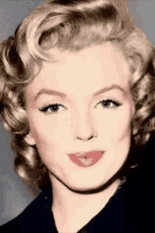 Marilyn Monroe Wink GIF - Marilyn Monroe Wink GIFs