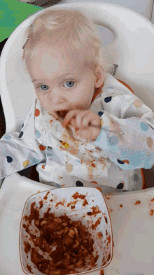 Mac And Cheese Baby GIF - Mac And Cheese Baby Messy GIFs